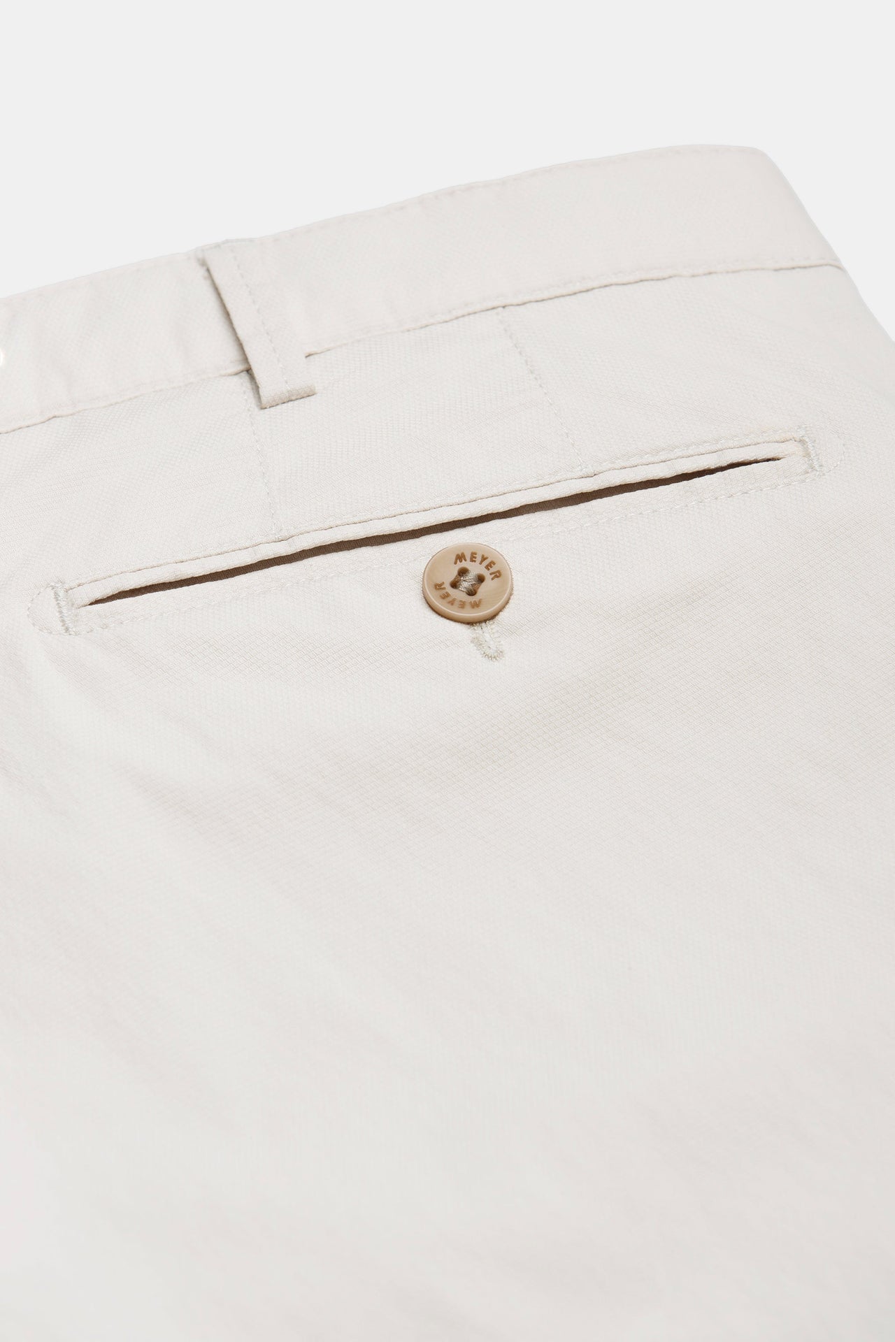 Bonn 1-8123 ACTIVE ∙ MICROFANCY