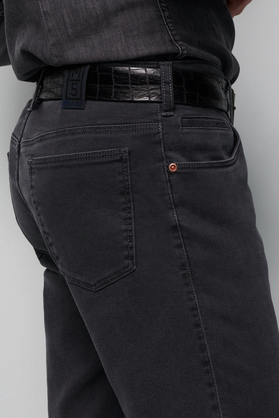 REGULAR 2-6170 PERFORMANCE DENIM